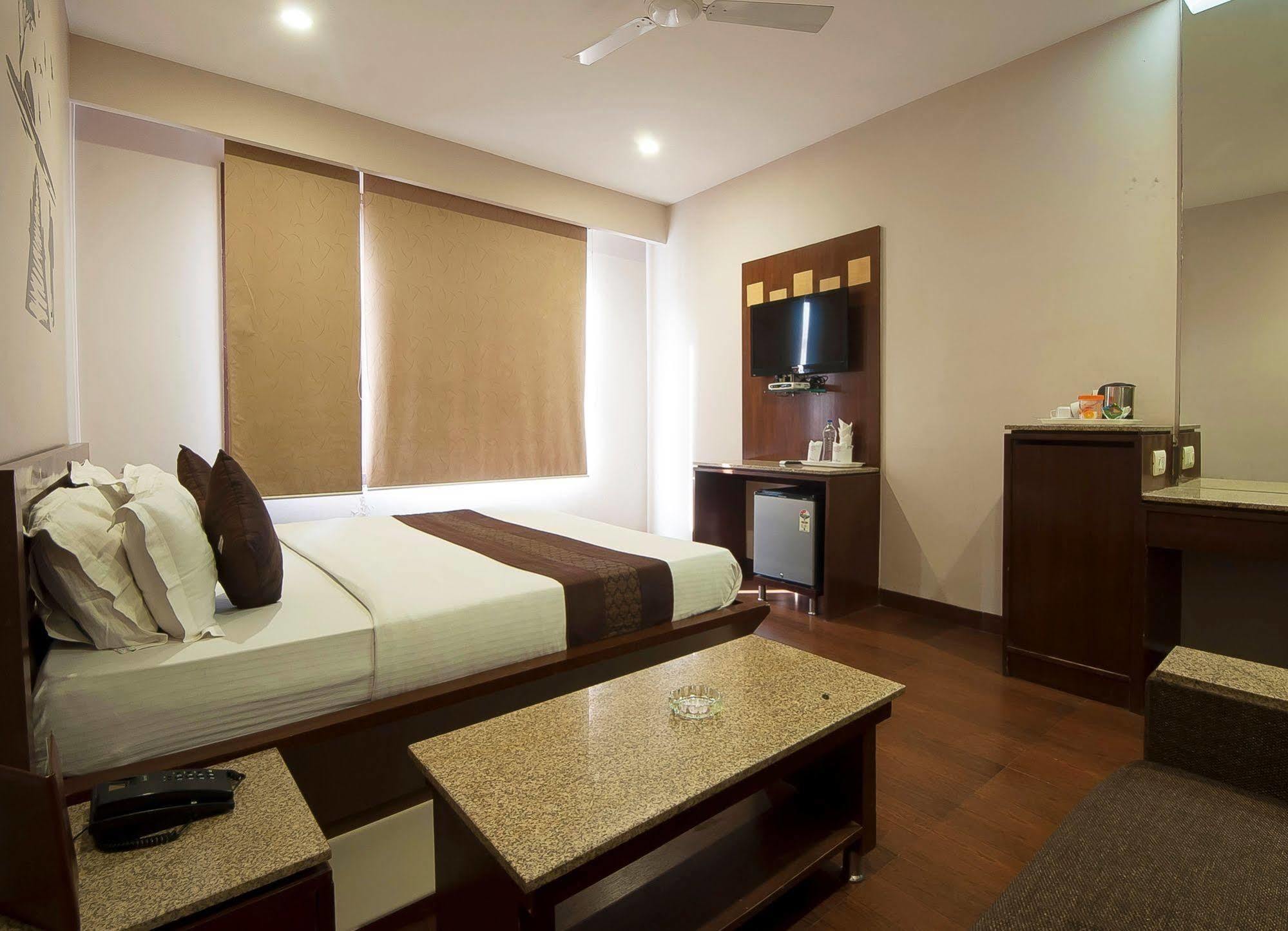 Fabhotel Basera Amritszár Kültér fotó