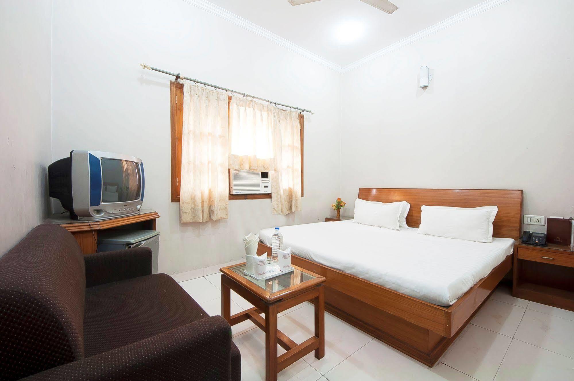Fabhotel Basera Amritszár Kültér fotó