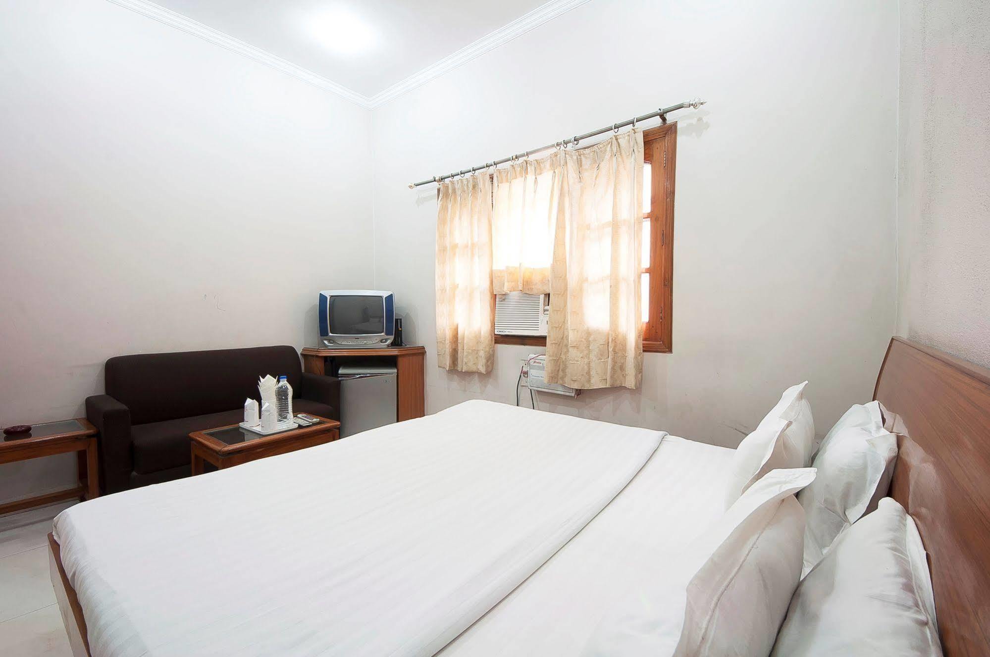 Fabhotel Basera Amritszár Kültér fotó